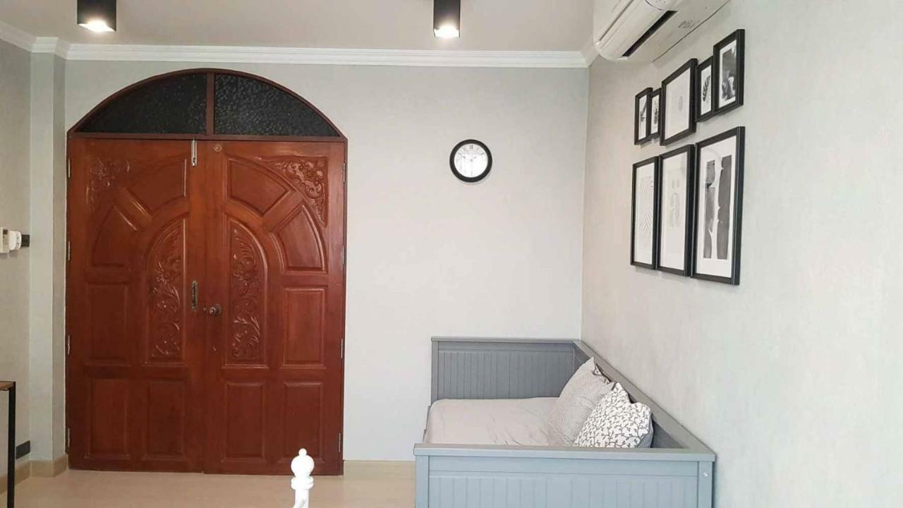 Wang Lang Hostel Bangkok Exterior foto